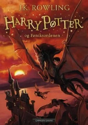 Omslag: "Harry Potter og Føniksordenen" av J.K. Rowling