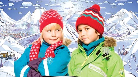 Petra og Karsten kledd for vinteraktiviteter ute
